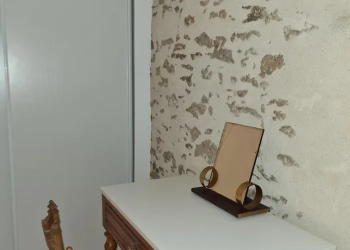 Logis Philiberte 3 Centre Bourg Des Epesses à 5min Du Puy Du Fou Hébergement de vacances *