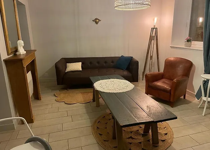 Logis Philiberte 3 Centre Bourg Des Epesses à 5min Du Puy Du Fou