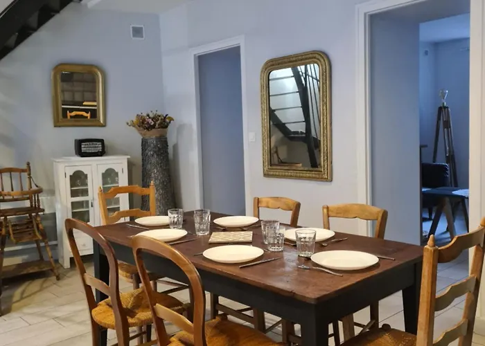 Hébergement de vacances Logis Philiberte 3 Centre Bourg Des Epesses à 5min Du Puy Du Fou