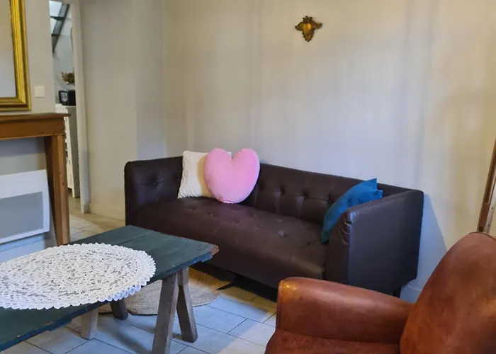 Logis Philiberte 3 Centre Bourg Des Epesses à 5min Du Puy Du Fou Hébergement de vacances Les Épesses